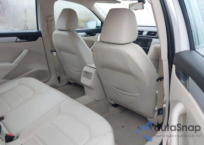 1VWBP7A35CC100780: 43987342