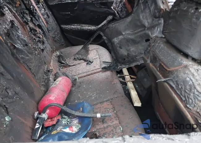 WAUBBAF40NN002390: 43987385