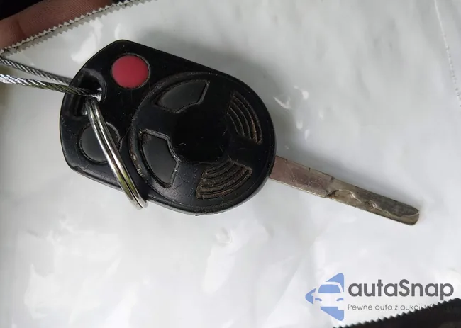 1FTYR1ZM7GKA90850: 43987620