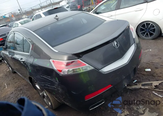 19UUA8F57AA006083: 43988729