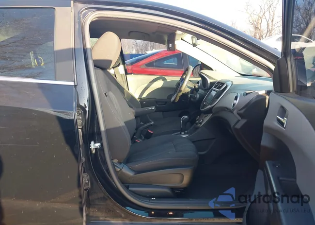 1G1JD5SH8H4130369: 43988757