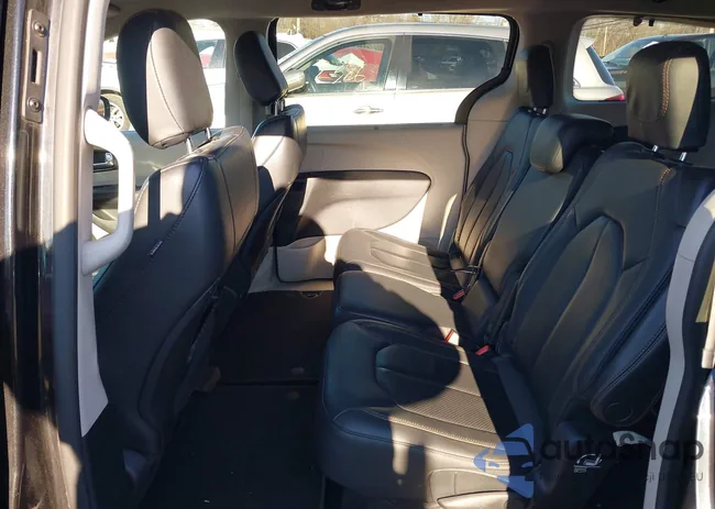 2C4RC1BG8LR106480: 43988780