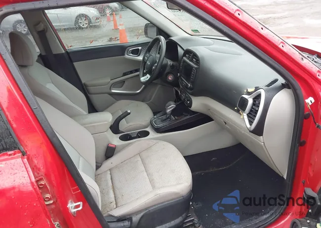 KNDJ23AU4P7201886: 43988800