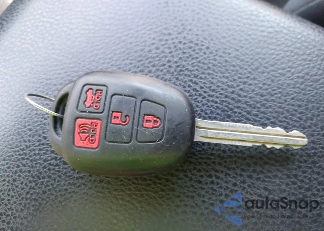 JTMZFREV2HJ126235: 43988904