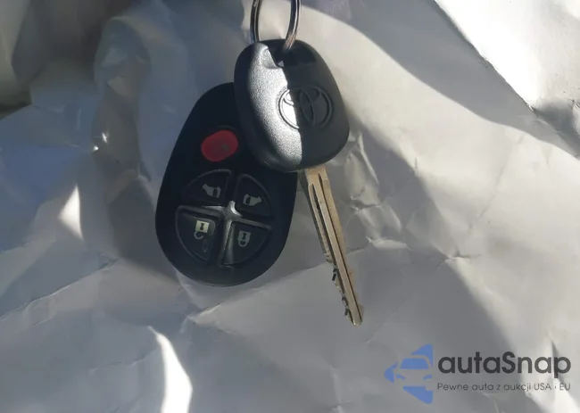 5TDKK3DC6BS048319: 43988921