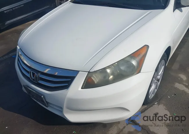 1HGCP2F84BA038878: 43989063