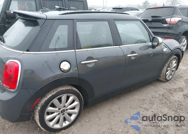 WMWXU3C55H2D31894: 43989087