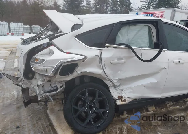 1FAHP3N29CL218649: 43989139