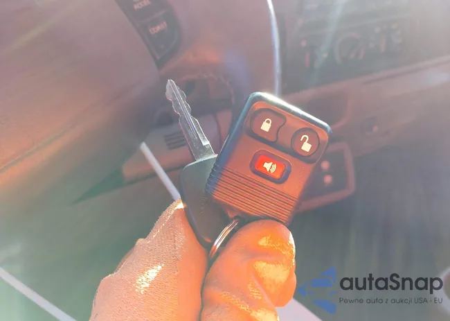 1F1NU40S94ED25847: 43989170