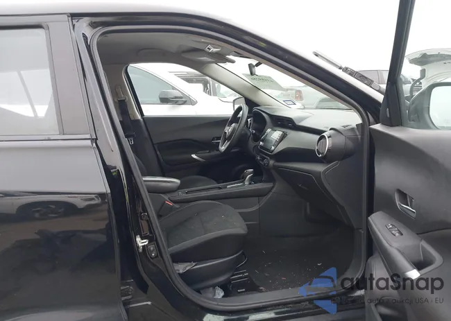 3N1CP5CV4ML477605: 43989286