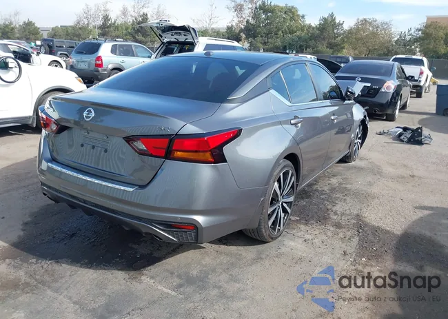 1N4BL4CV8MN332877: 43988298