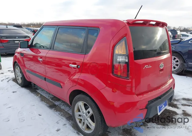 KNDJT2A29B7226992: 43988488