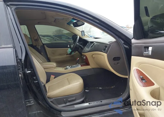 KMHGC4DH6DU237115: 43988504