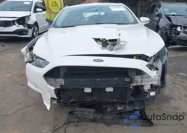 3FA6P0HDXGR311111: 43988560