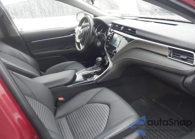 4T1B11HK0JU655136: 43988586