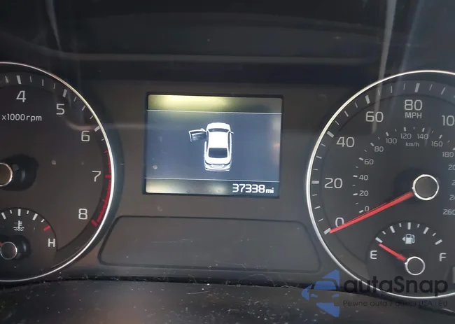 3KPF24AD6LE161915: 43988616