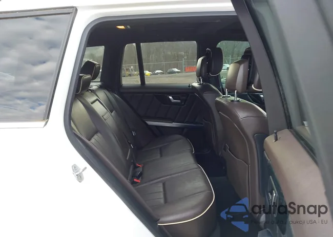 WDCGG8JB7DG028913: 43988642