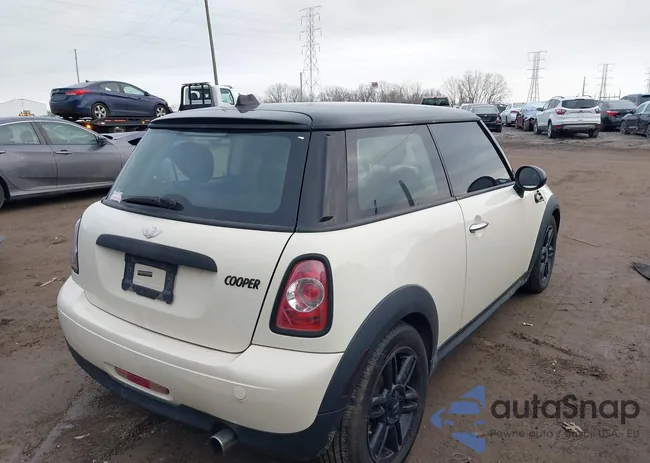 WMWSU3C58CT543702: 43989700