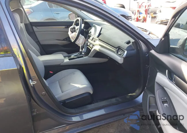 1HGCV1F11JA141127: 43989772