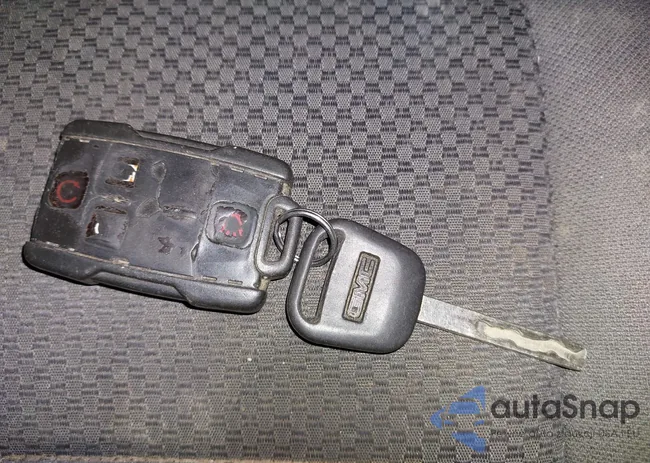 1GTV2UEH6FZ215294: 43989780