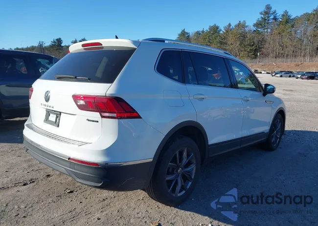 3VV2B7AX2NM149474: 43989834