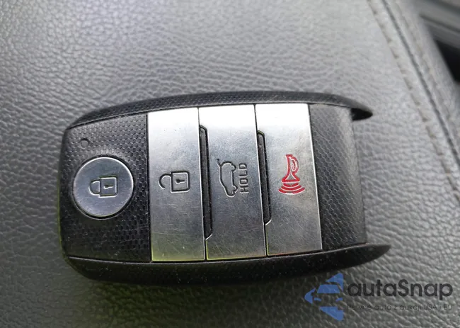 KNDCB3LC1H5073570: 43989845