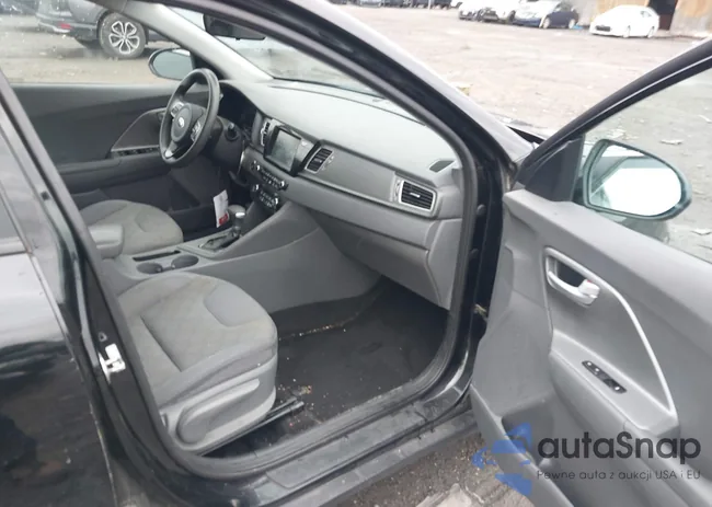 KNDCB3LC1H5073570: 43989845