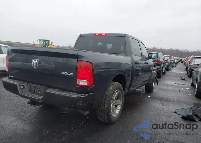 1C6RR7KT1JS222461: 43989867