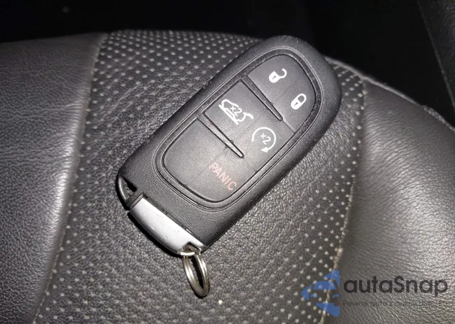 1C4PJMMX3MD194726: 43989868