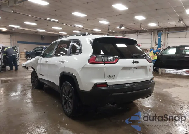 1C4PJMMX3MD194726: 43989868