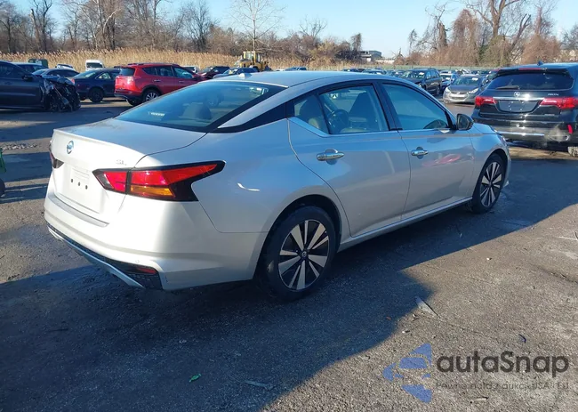 1N4BL4EV3LC146302: 43989932