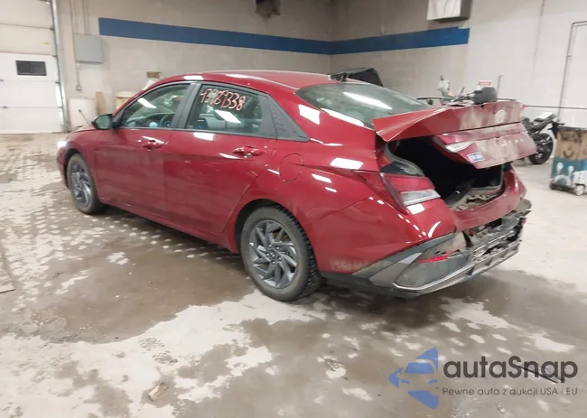 KMHLM4DG3RU781906: 43989338