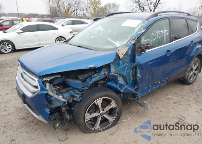 1FMCU9GD9HUA78324: 43989417