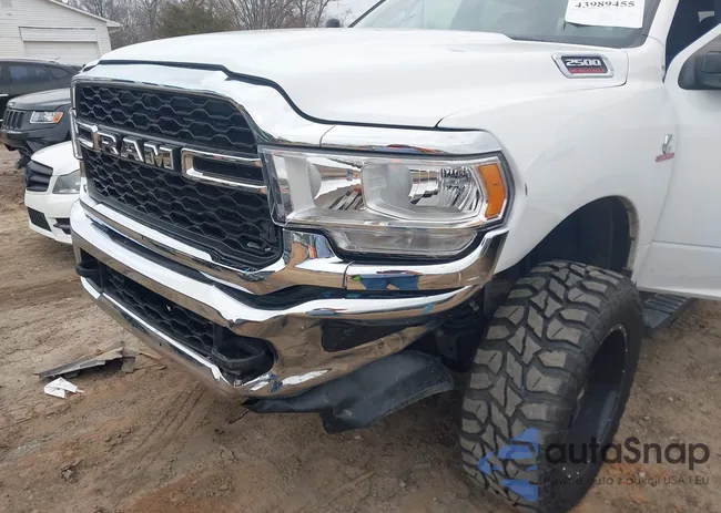 3C6UR5CL5PG512389: 43989455