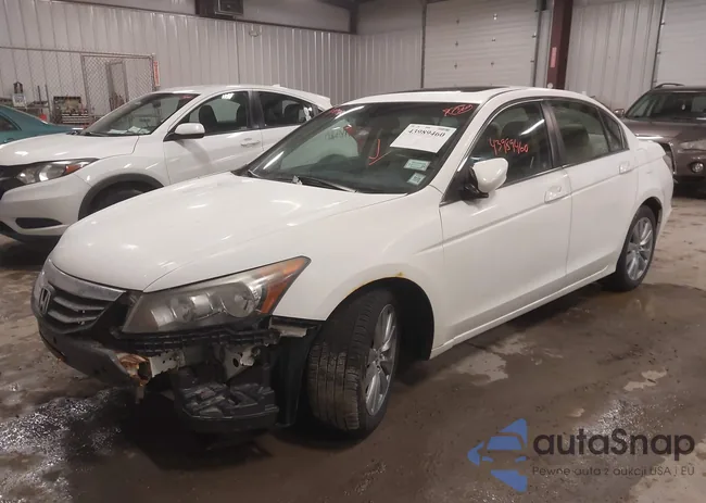 1HGCP2F80CA187841: 43989460