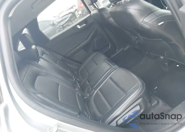 1FMCU0H69MUA25726: 43989530