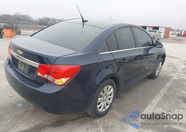 1G1PF5S96B7163731: 43989565