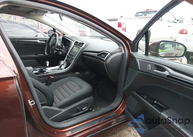 3FA6P0T93GR223231: 43989607