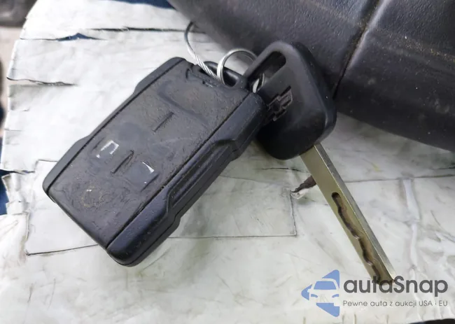 1GCVKREC2EZ257137: 43989622