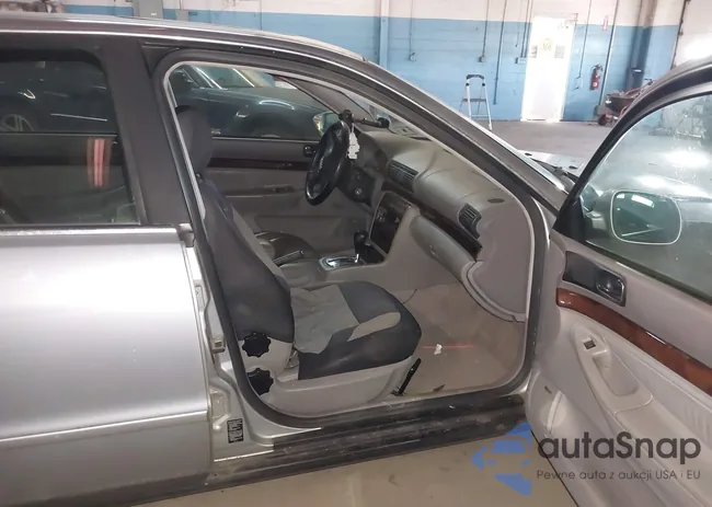 WAUED28D7WA256102: 43989636