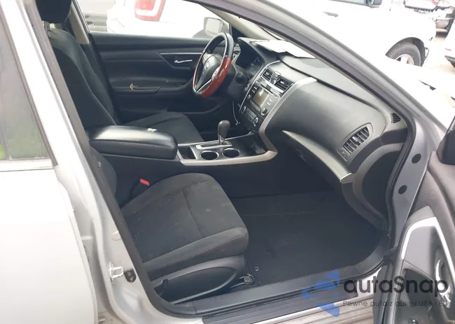 1N4AL3AP9FN895823: 43989640