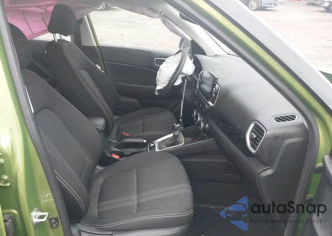 KMHRC8A37RU313263: 43990705