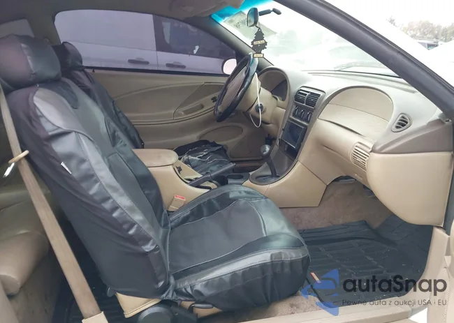 1FAFP42X6YF311602: 43990798