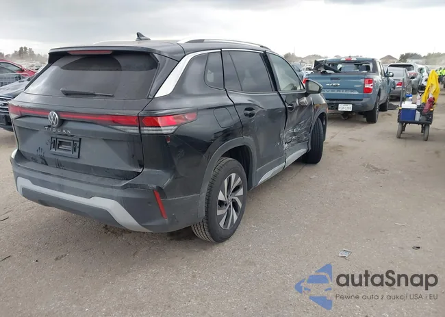 3VVCR7RM2SM028384: 43990802