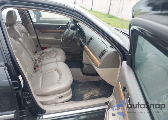 1LNHM97V12Y614570: 43990822