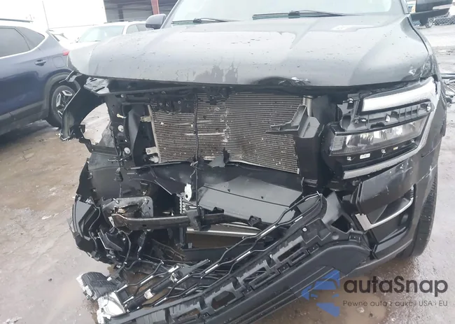 1FMJU2A86PEA25048: 43990852