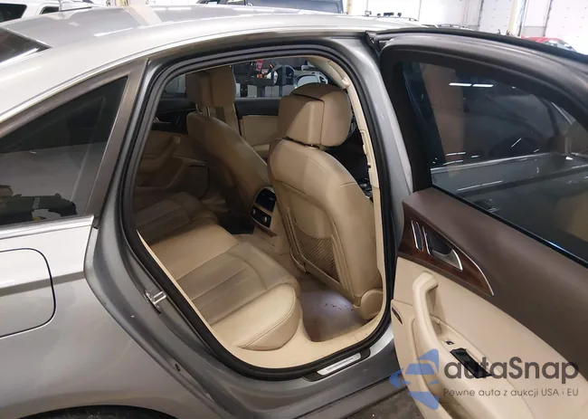 WAUHGAFC5EN160226: 43990958