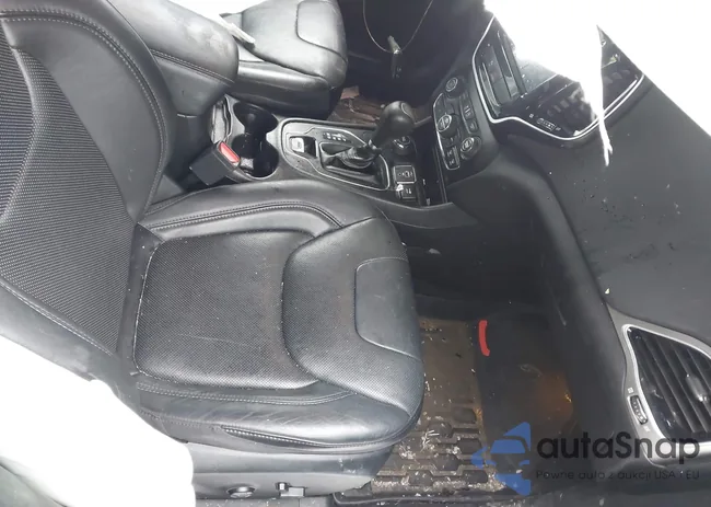 1C4PJMDX8KD362986: 43991072