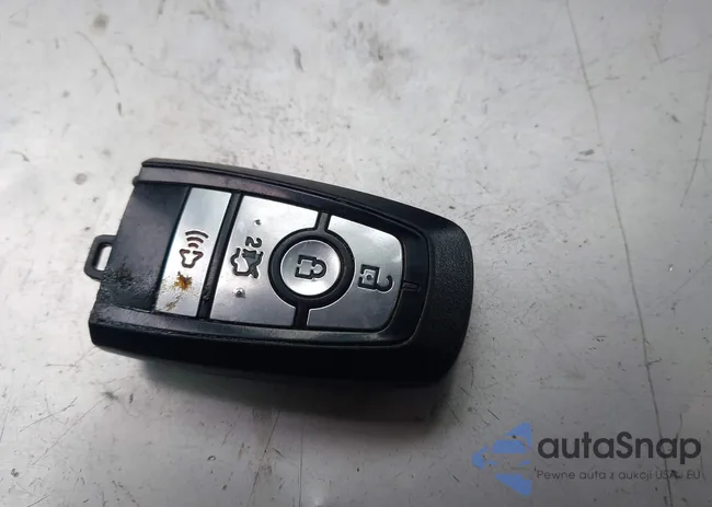 3FA6P0LU1LR113843: 43991148