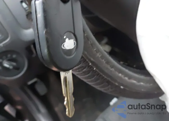 1FMCU9D71BKA13100: 43991173